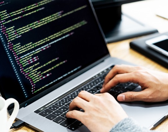 IT企業でスマホアプリ化支援のお仕事！【✨フルリモートOK✨】残業なし！（No.12297）